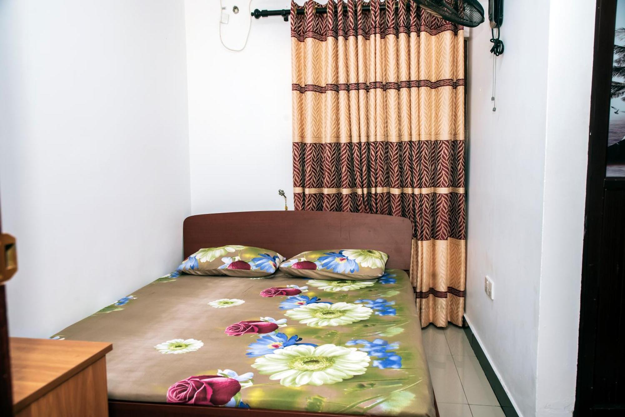 Golden Star Guest House Jaffna Exterior photo