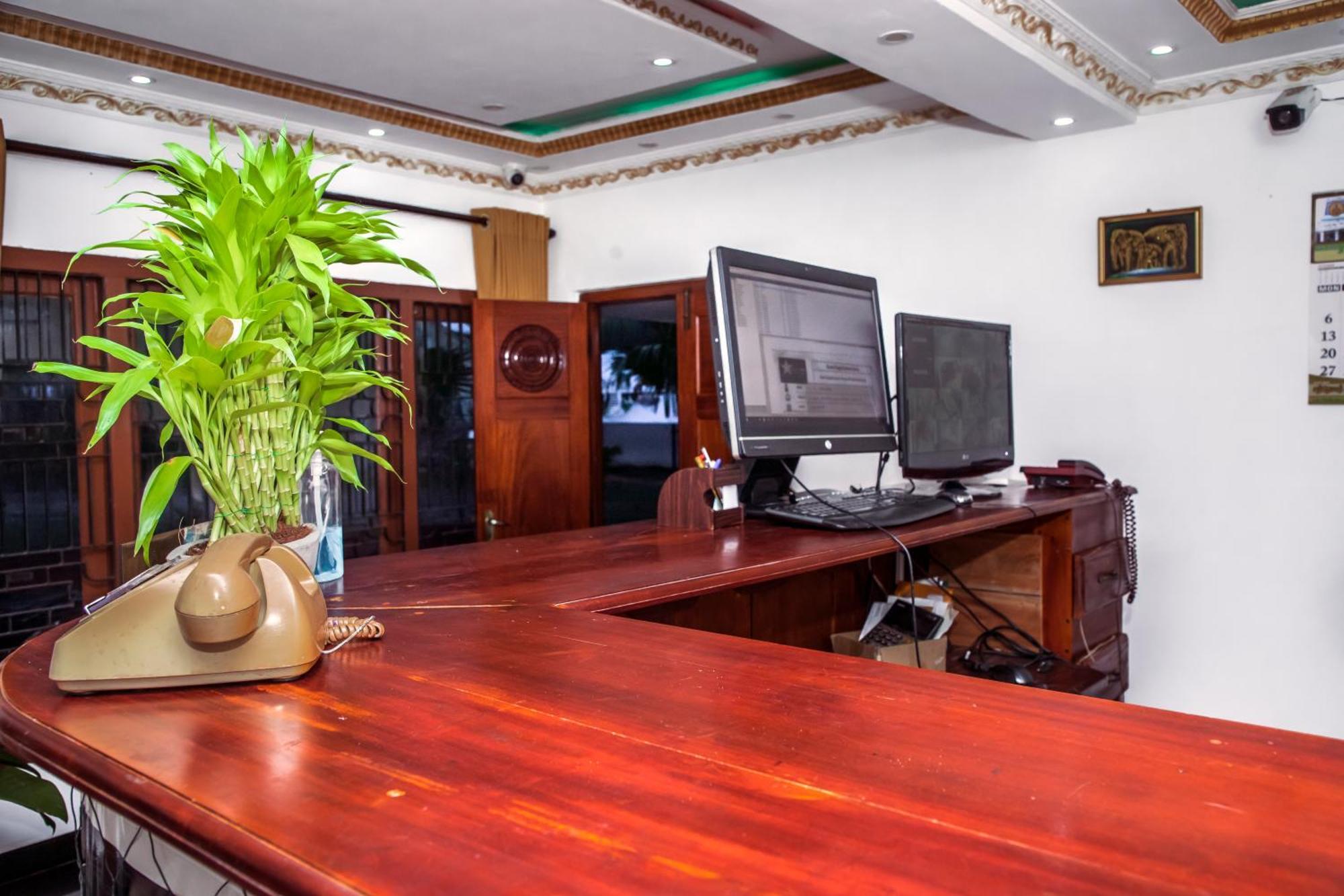 Golden Star Guest House Jaffna Exterior photo
