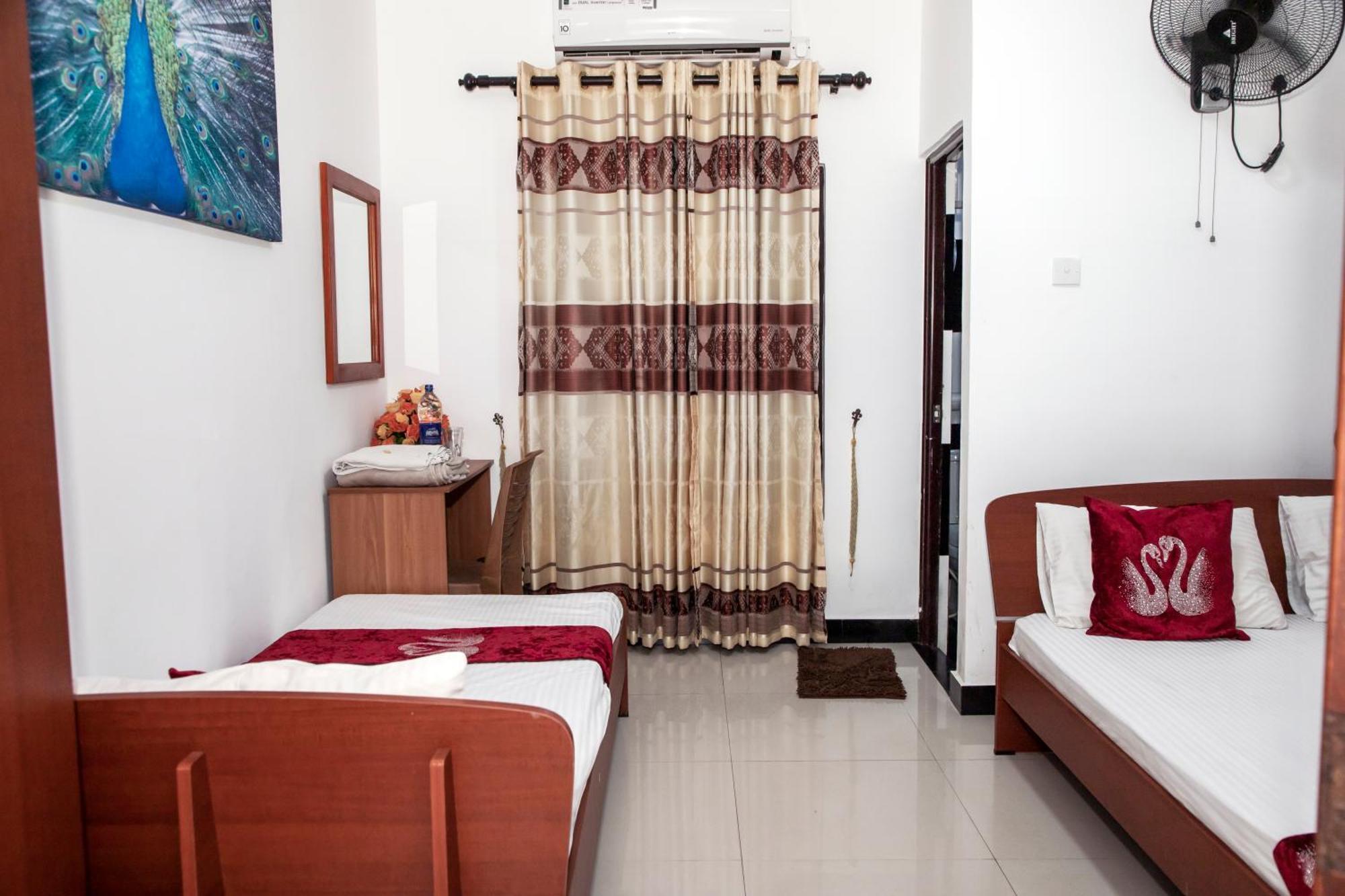 Golden Star Guest House Jaffna Exterior photo