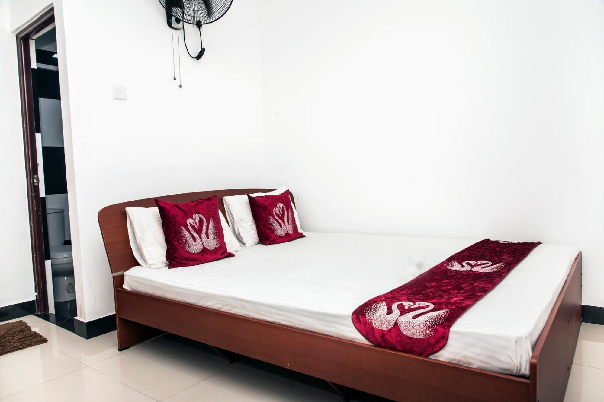 Golden Star Guest House Jaffna Exterior photo