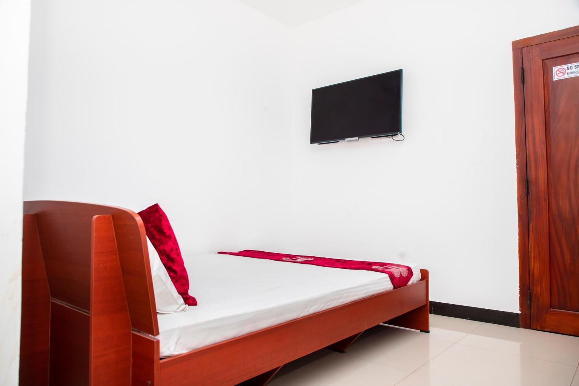 Golden Star Guest House Jaffna Exterior photo