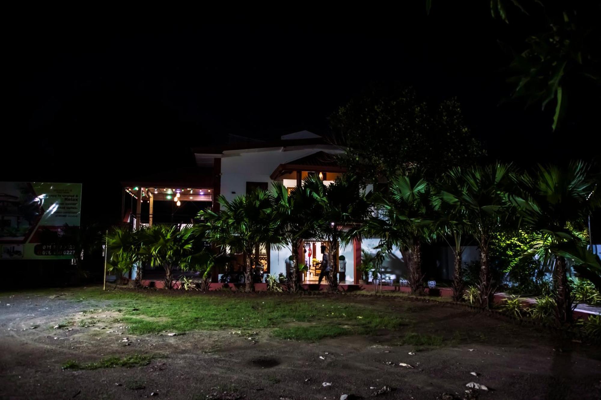 Golden Star Guest House Jaffna Exterior photo